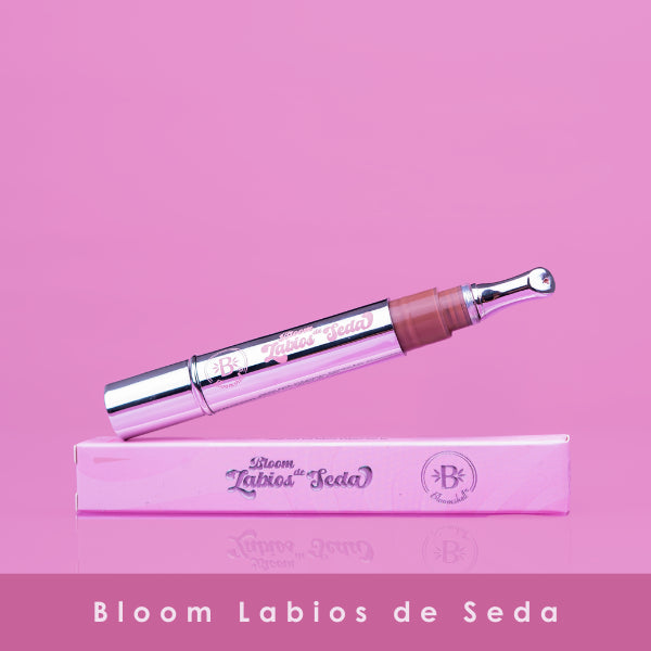 Labial Labios de Seda Bloomshell | Tono 01 Nude | Acabado Suave y Profesional